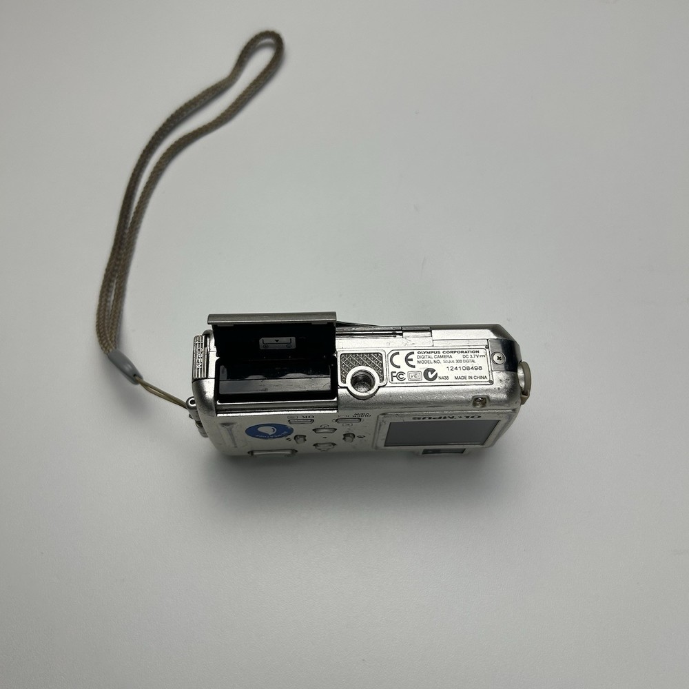 Olympus Stylus 300 Digital Camera 3.2 Megapixel 3x Optical Zoom (Untested)