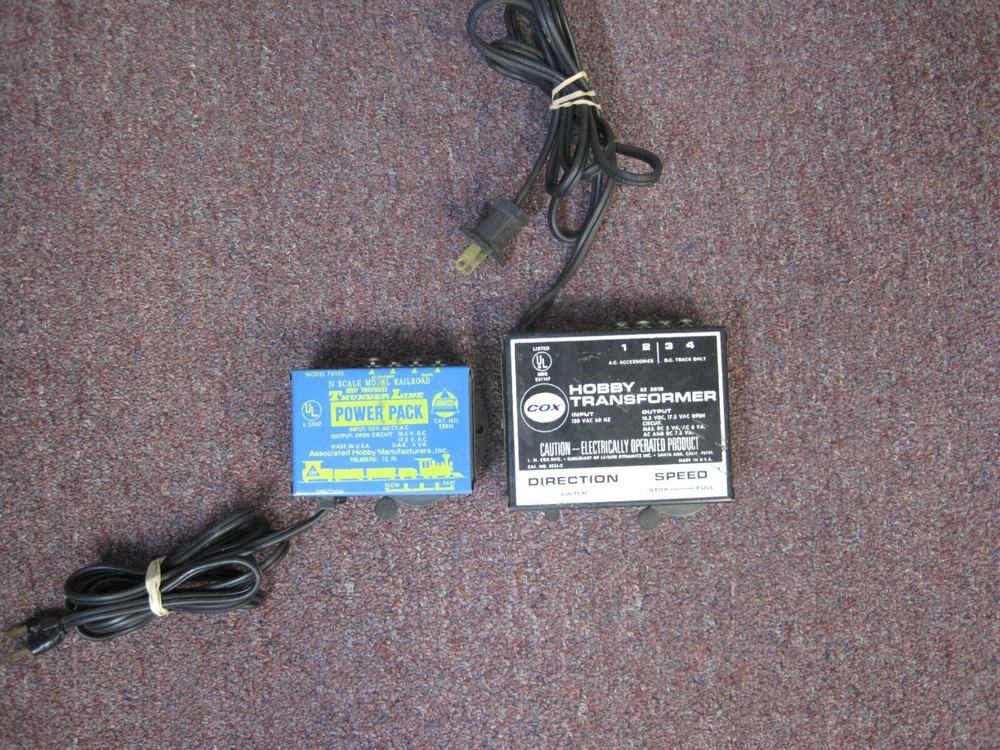 2 HO/N Gauge Power Packs