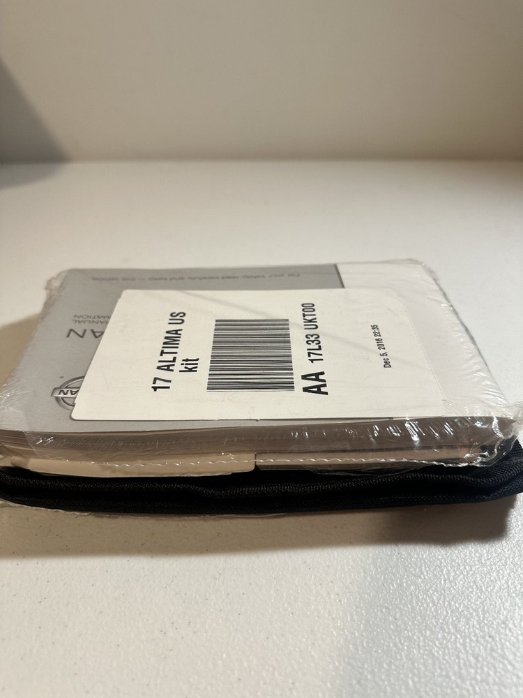 2017 Nissan Altima Owner's Manual Set