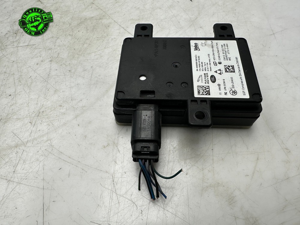 2016-2020 JAGUAR XE XF F-PACE REAR LEFT / RIGHT BLIND SPOT SENSOR CONTROL MODULE