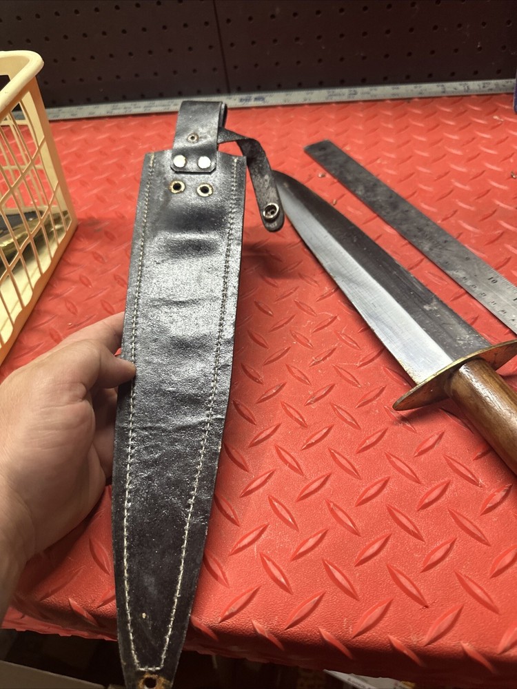 18" Dagger Including Handle from Pakistan with leather sheath