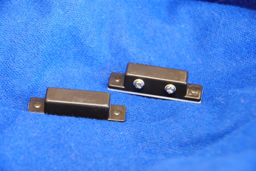 Home Security Magnetic Door/Window Mini- Surface Mount Terminal Switch