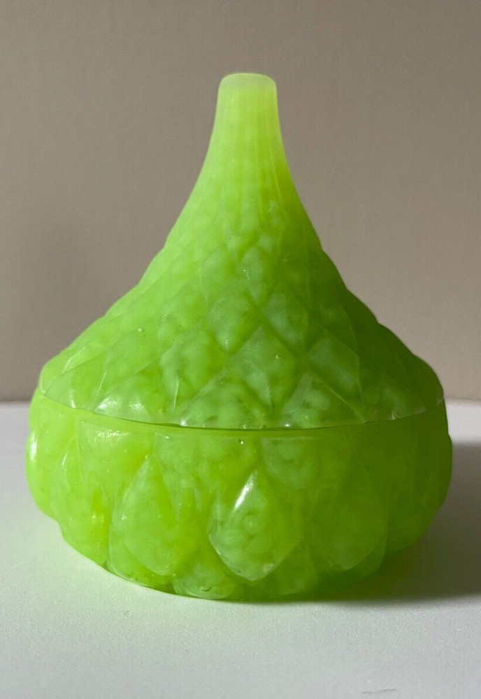 IT GLOWS UV REACTIVE Luminous Fluorescent container planter ring holder GLOWS!
