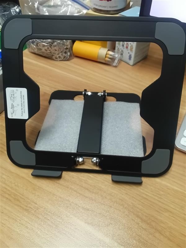 Foldable aluminum laptop stand