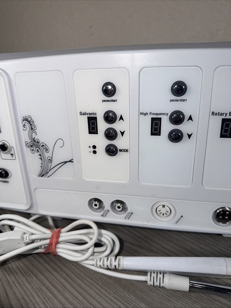 Function Digital Microdermabrasion ELI-FM451 With Accessories