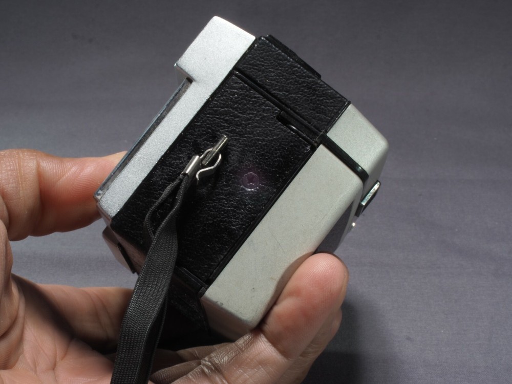 Kodak Instamatic 300 Camera with Vintage Leather Case Untested