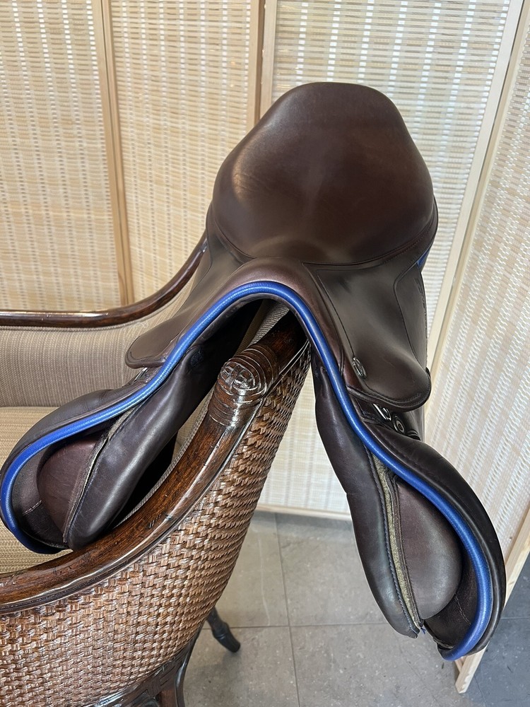 Prestige X-Perience Jump Saddle 17 Seat