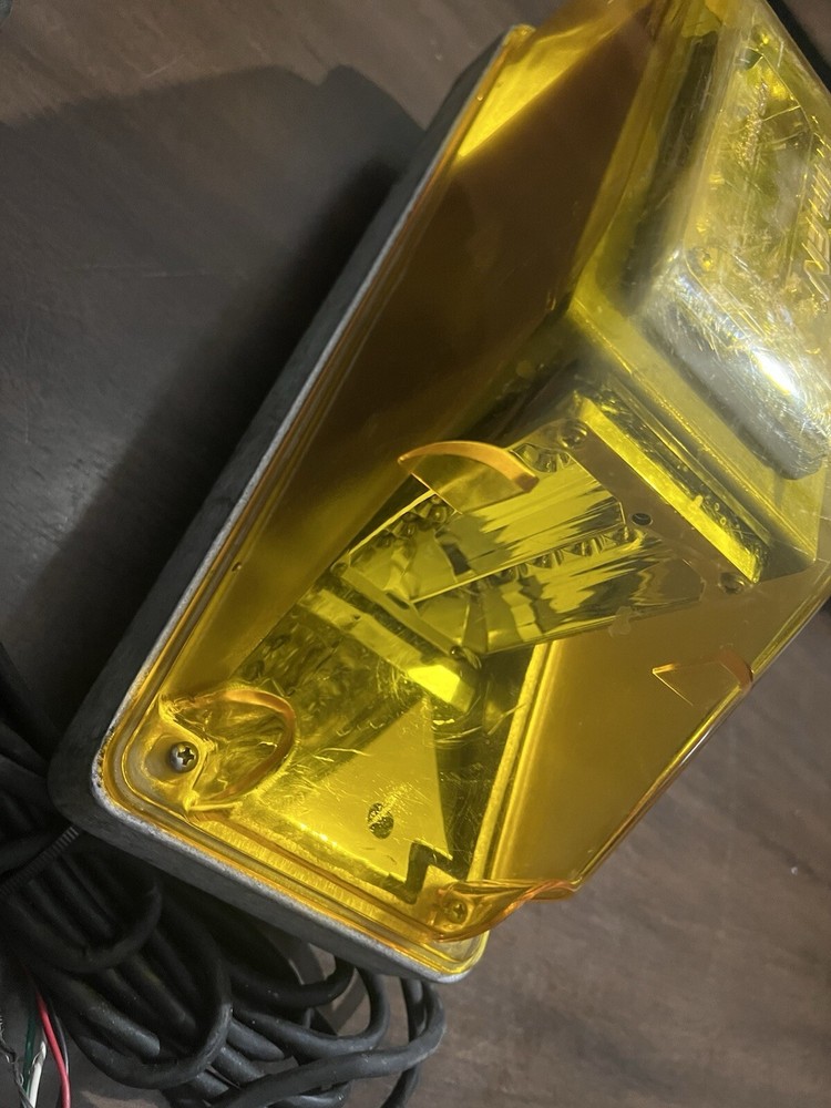 Whelen Responder Series LED Amber