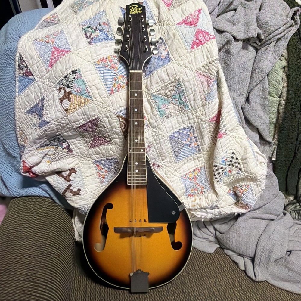 Rogue RM-100A Mandolin Sunburst A-Style 8 String Late 2000s