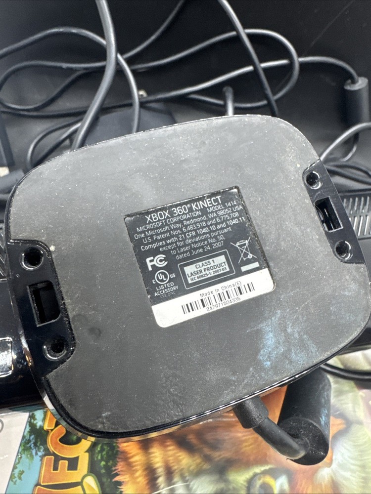 Microsoft 1414 Xbox 360 Kinect Sensor Bar Black plus 2 games untested