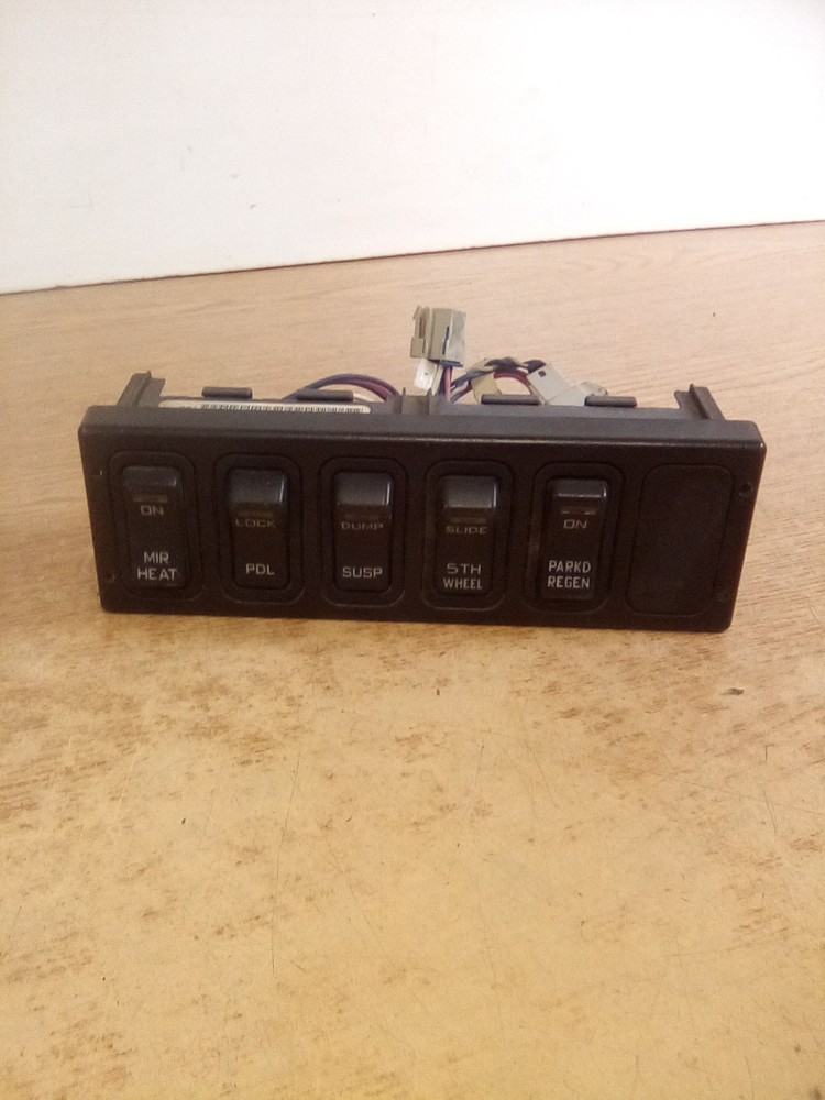International Prostar 32237 Dash Switch Panel