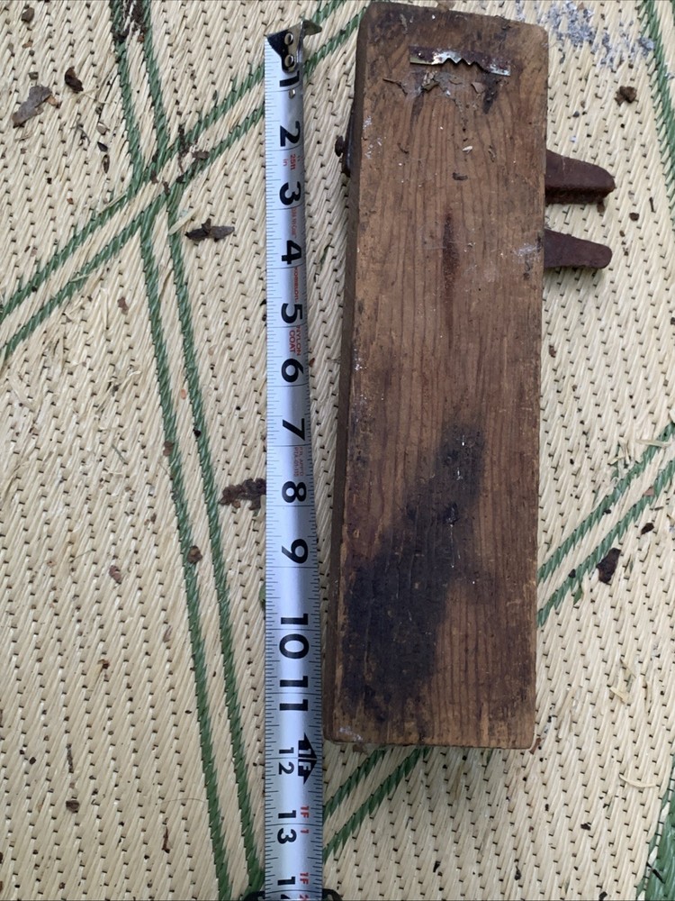 Vintage Cast Iron Wall Mount Mounted Nutcracker Nut Cracker Collectable