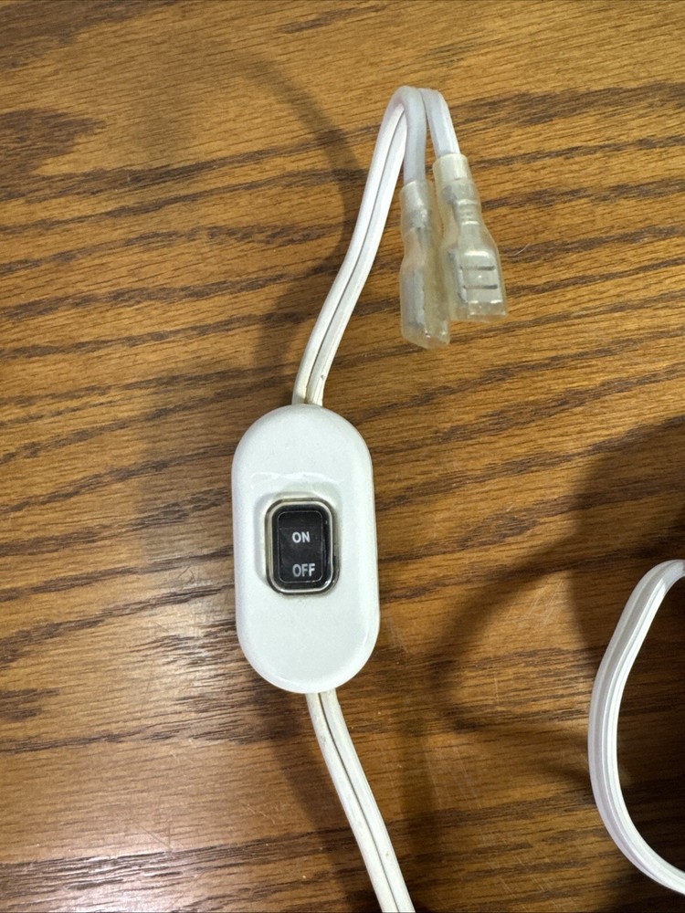 Main Access 200680 Smart Lite - Fits All Main Access Steps incandescent NOS