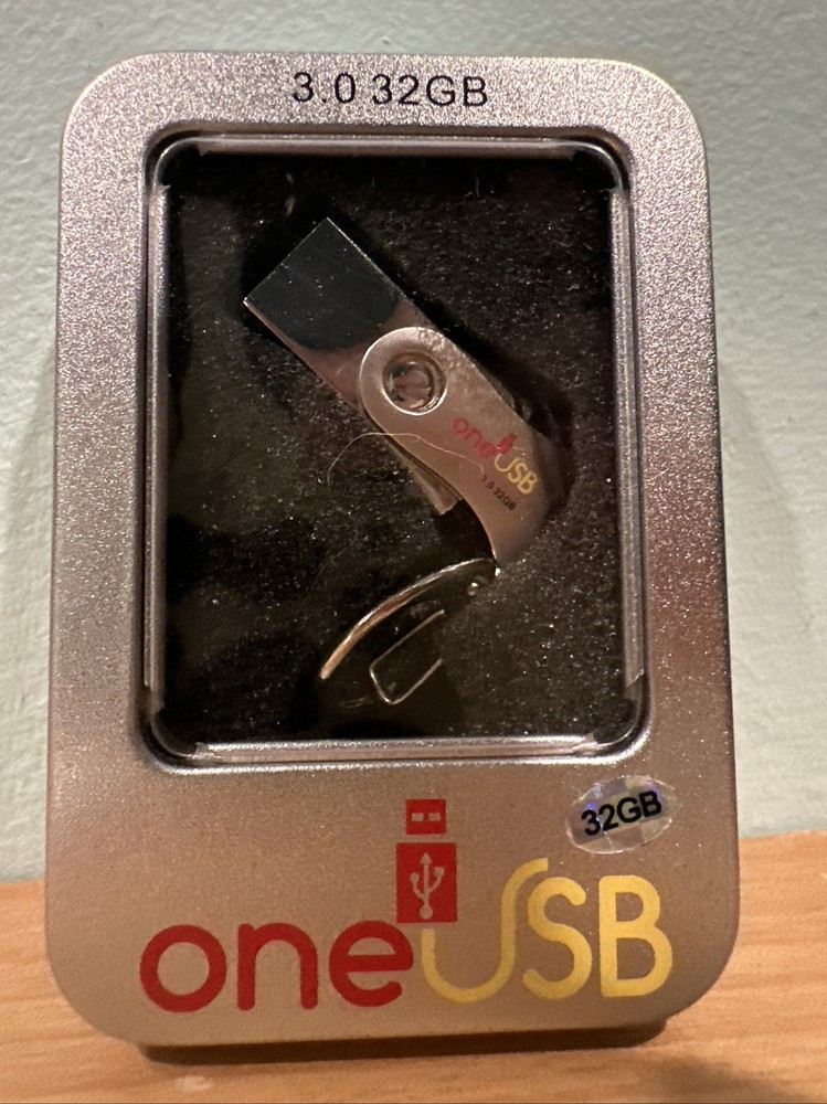 32GB USB drive - With Micro USB and USB C