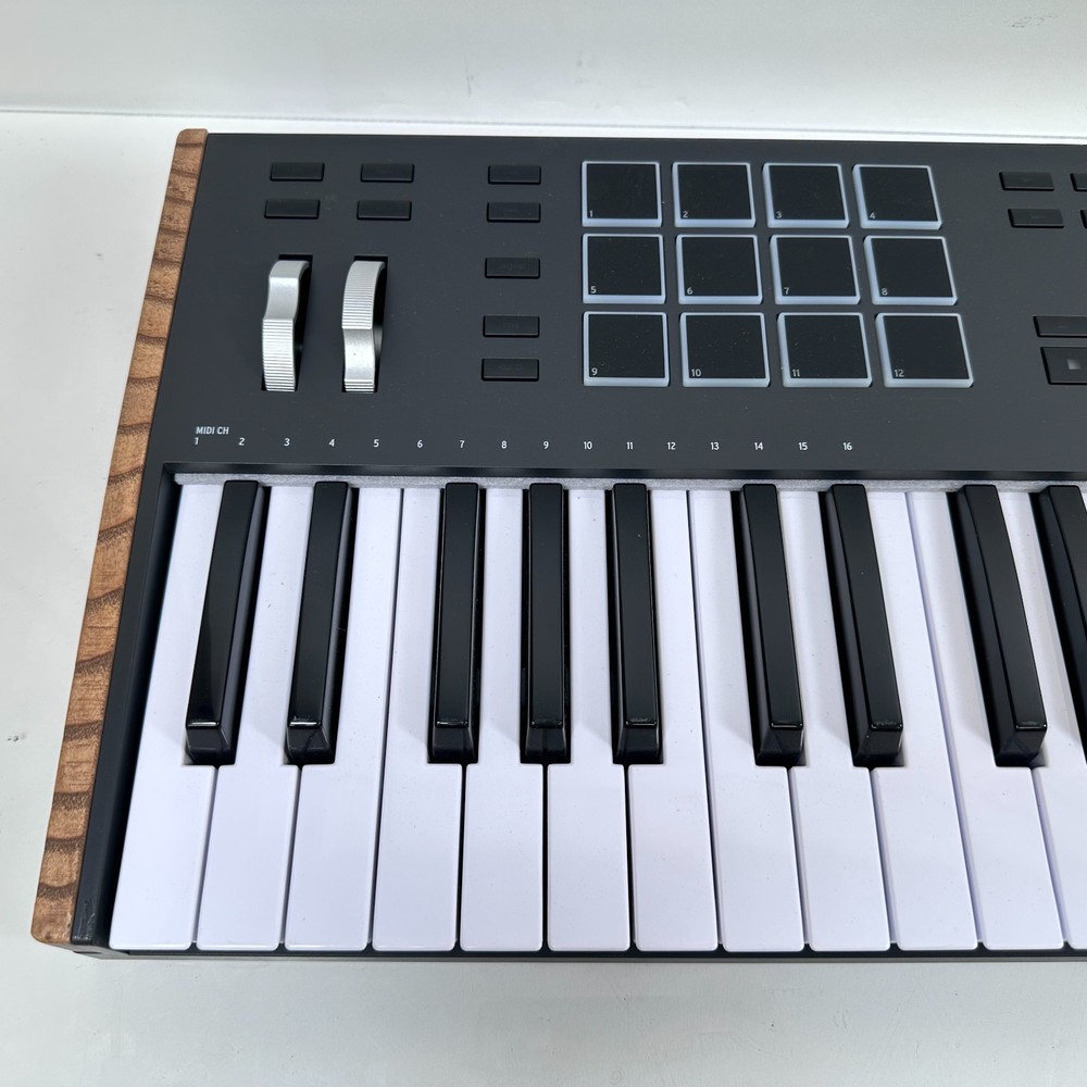 Arturia KeyLab 61 MK3 MIDI Keyboard Controller; AS-IS