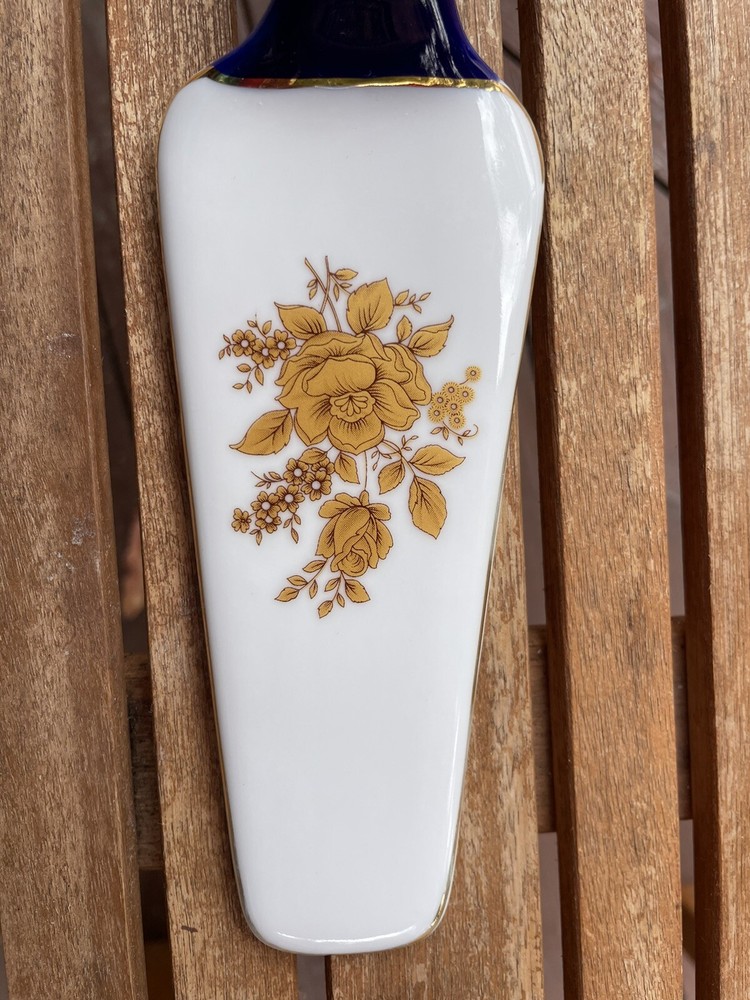 Vintage Cake Server with flowers