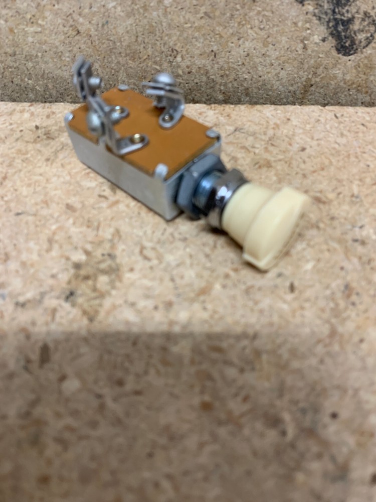 Switch push-pull, Cole Hersee pn#6027