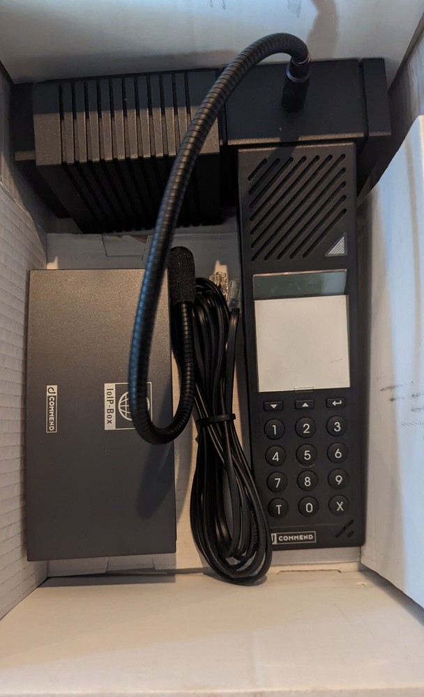 Commend Digital 2-wire Master control desk station EE372 with ET-901 DC