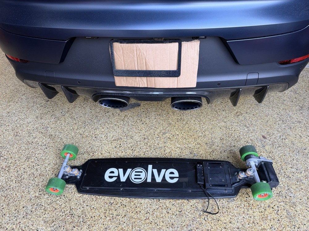 Evolve electric skateboard longboard