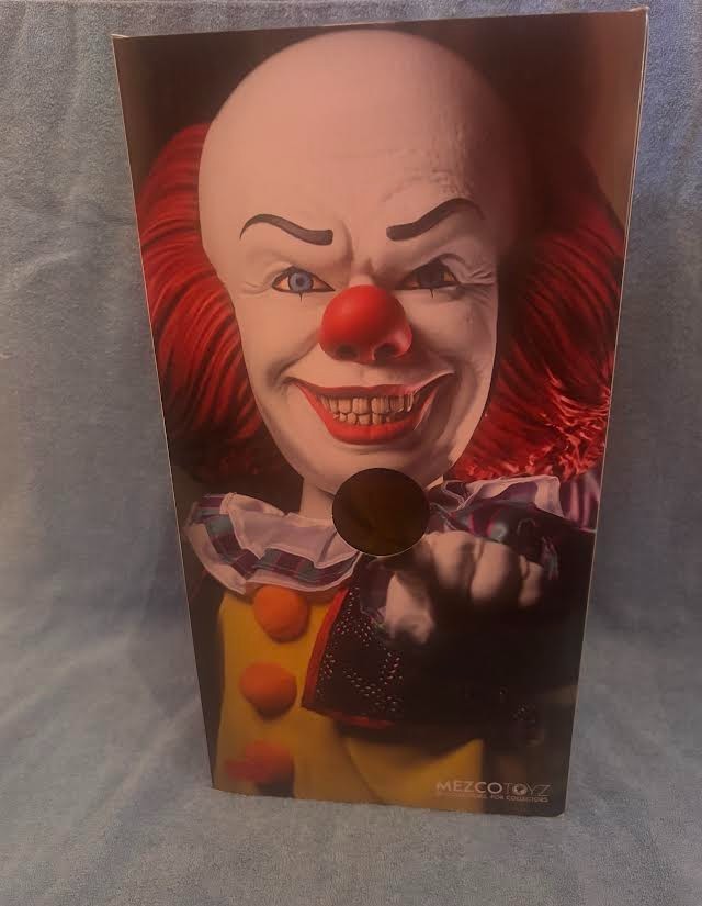 Mezco MDS Mega Scale IT (1990 Version) Pennywise 15" Figure Does Not Work