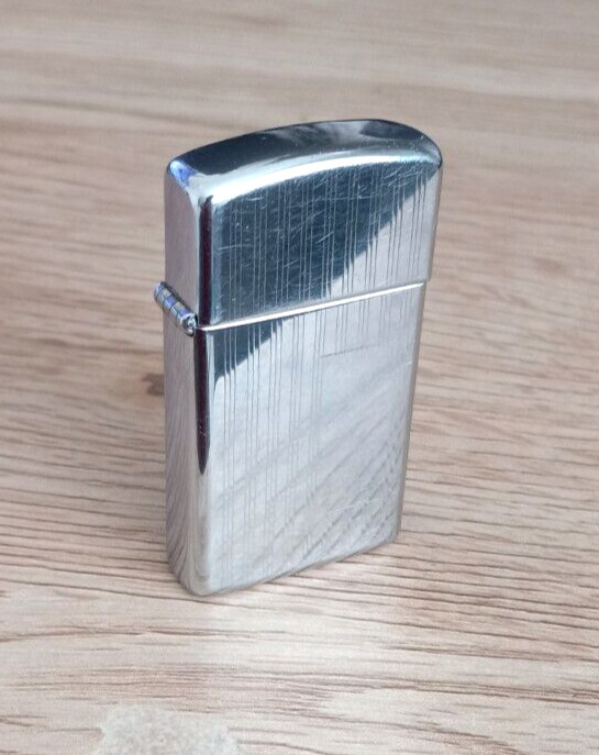 Vintage ZIPPO Lighter Little Format Chrome Lightly Used