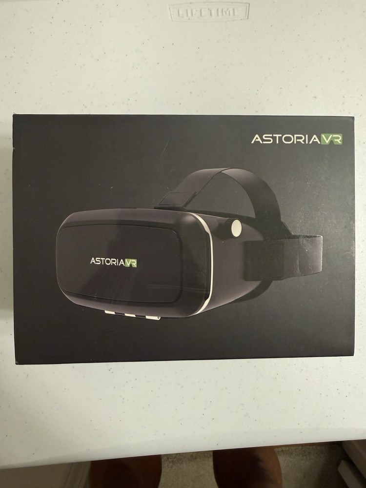 BRAND NEW Astoria VR Headset 