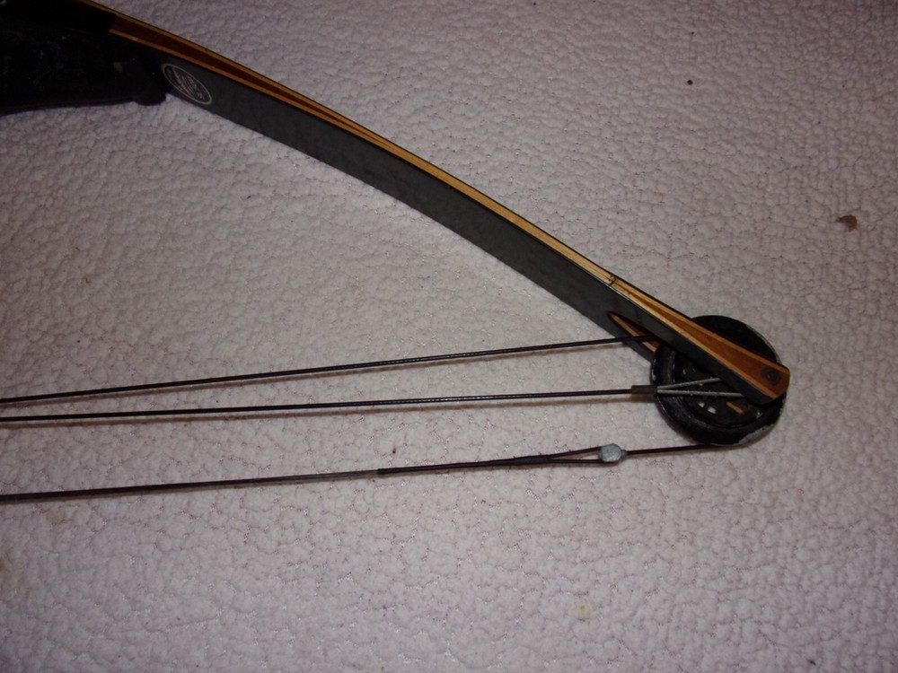 Vintage Darton Archery SL 50M Compound Bow