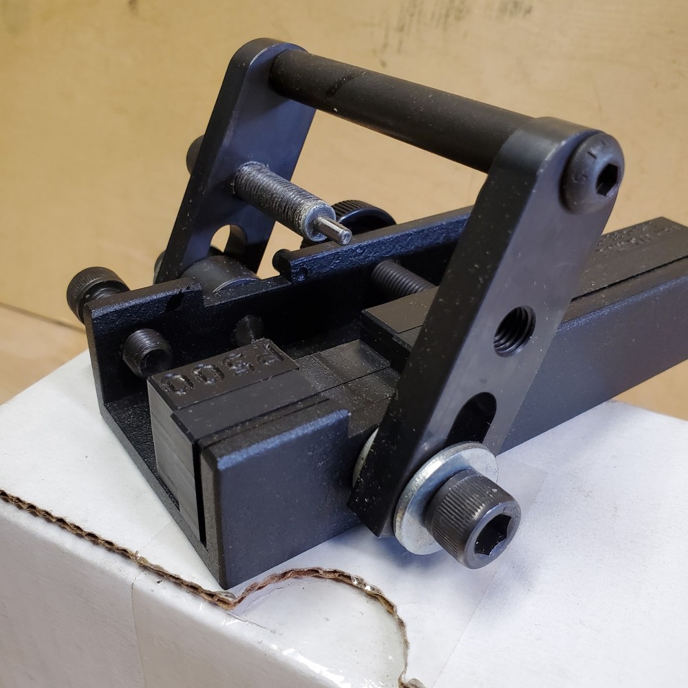 Universal Sight Tool