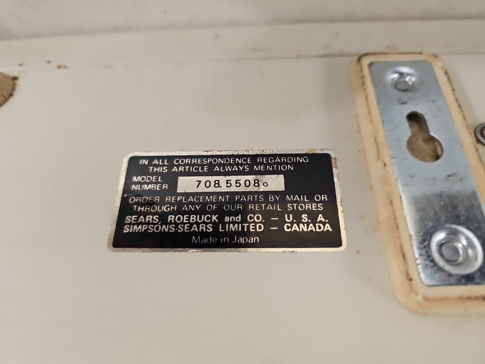 Imperial Knitmaster Model 305 Knitting Machine . Not TESTED