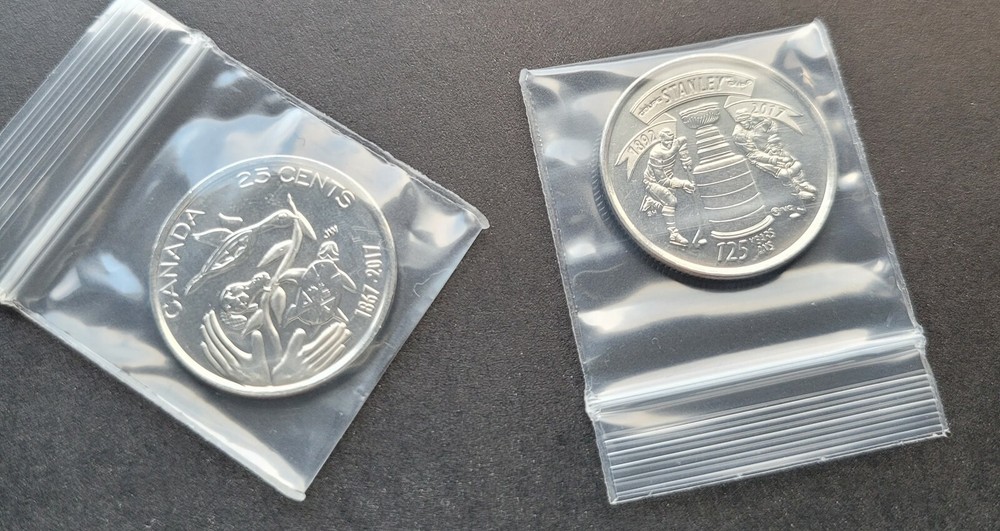 *** CANADA  25 CENTS  2017  COMMEMORATIFS  *** FROM  MINT ROLL ***