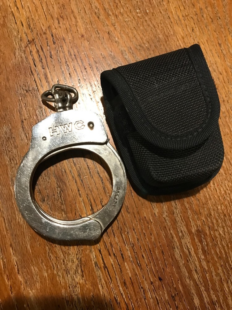 Bianchi  Handcuff Pouch