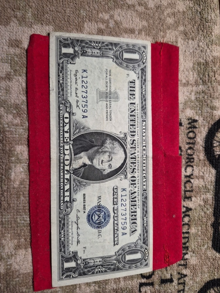 1957a $1 US Silver Certificate . Really Nice Condition. $2 Ship #C01