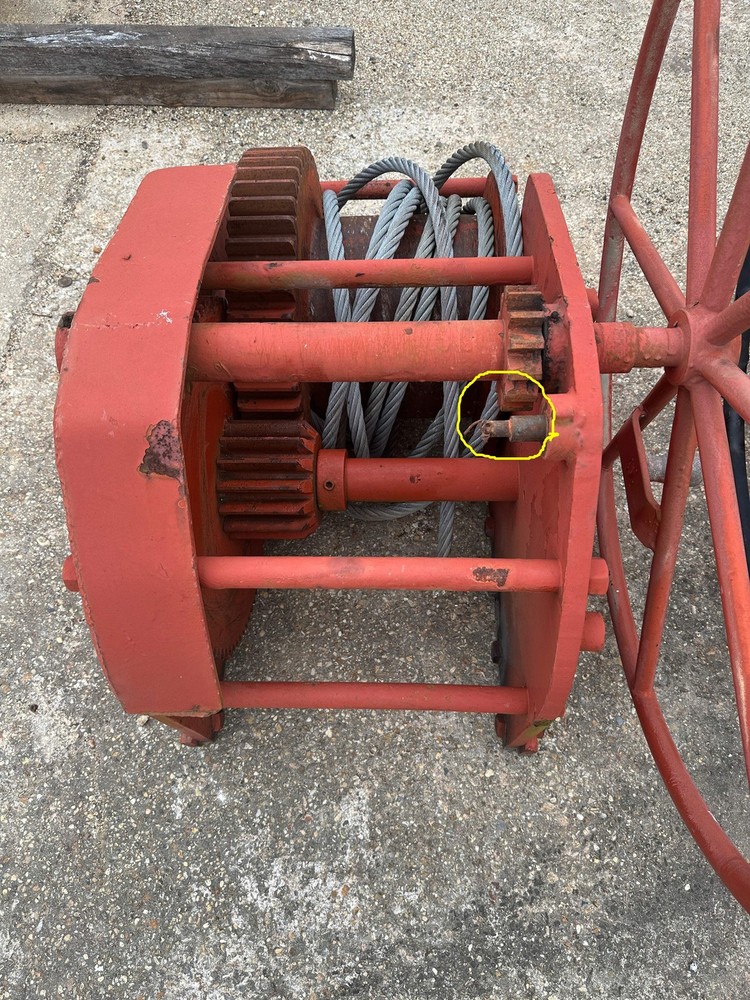 Hand Wheel Mooring Winch (Used)