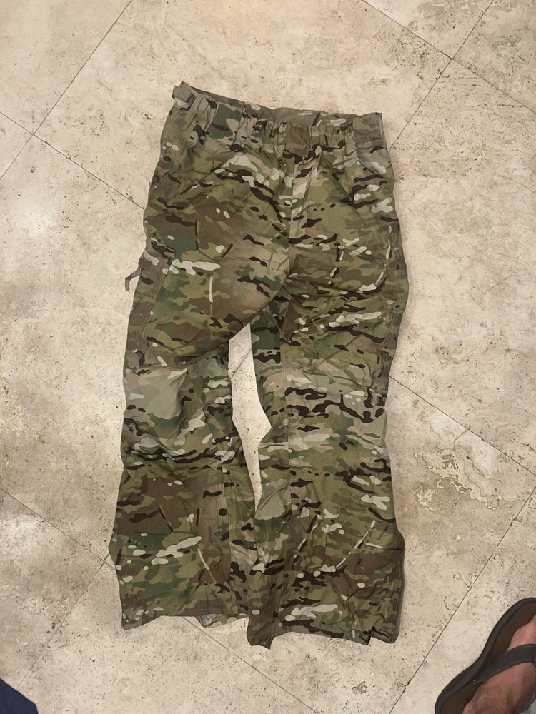 WILD THINGS HARD SHELL PANTS FR OCP MULTICAM GORTEX PYRAD MEDIUM WET WEATHER