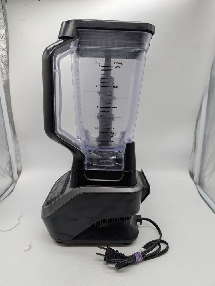 Ninja C0610B Professional Blender 1000