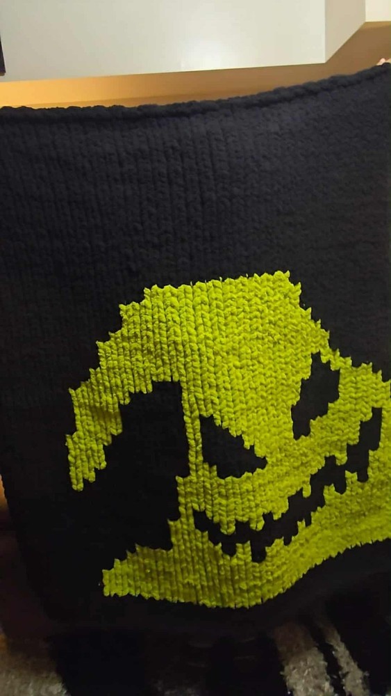 "Oogie Boogie Nights" Chunky Knit Blanket | Digital PDF Step by Step Pattern