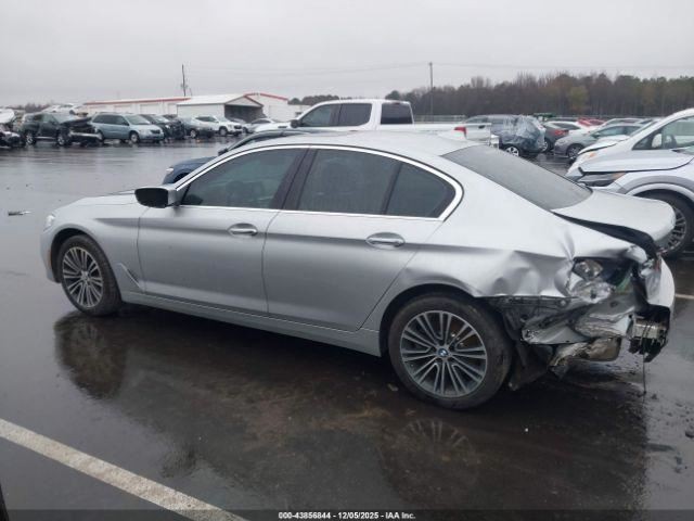 530I 2017 Glove Box 4947008
