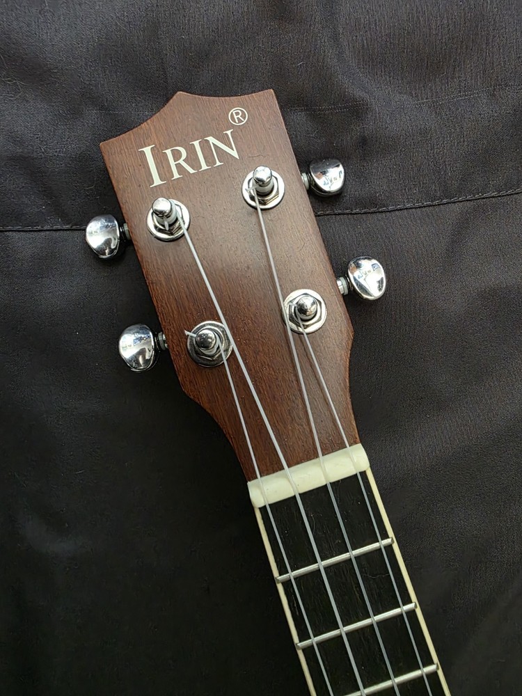 Irin Small Banjo 4 String Solid Body Brown Wood See Disc.