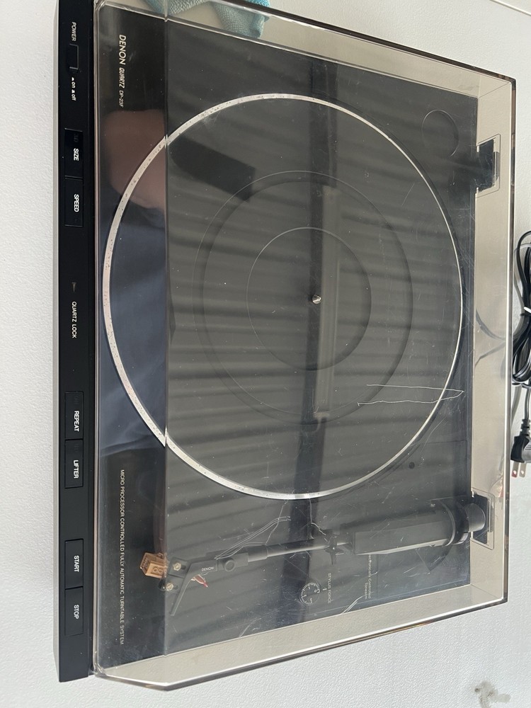 Denon Turntable Quartz DP-23F Micro Processor Fully Automatic Turntable System