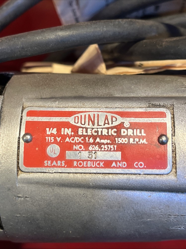 Vintage Dunlap 1/4” Drill W/case Used