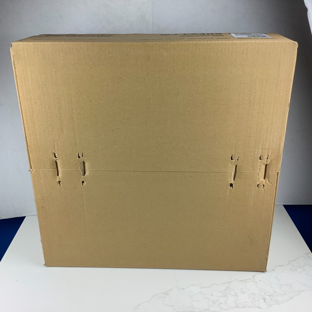 NIB Panasonic WJ-FS409 Video Multiplexer