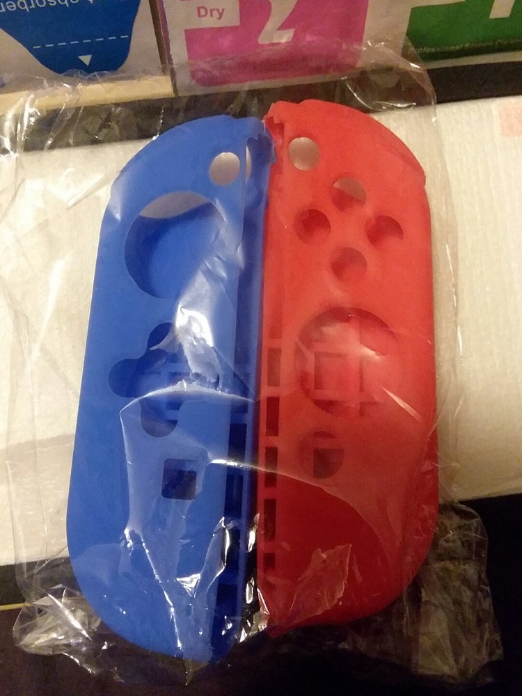 Tempered Glass Screen Protector and rubber controller cover For Nintendo Switch