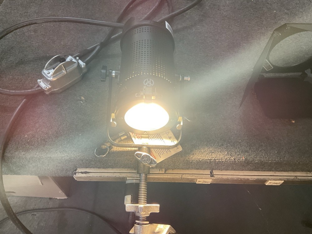 Mole Richardson Type 9161 100W Vari Mole Led Studio Light Barn Door Power Cable