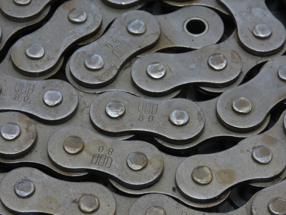 80-2 Riv Riveted Double Strand ANSI Roller Chain with 4 Master Links 21.75' FT