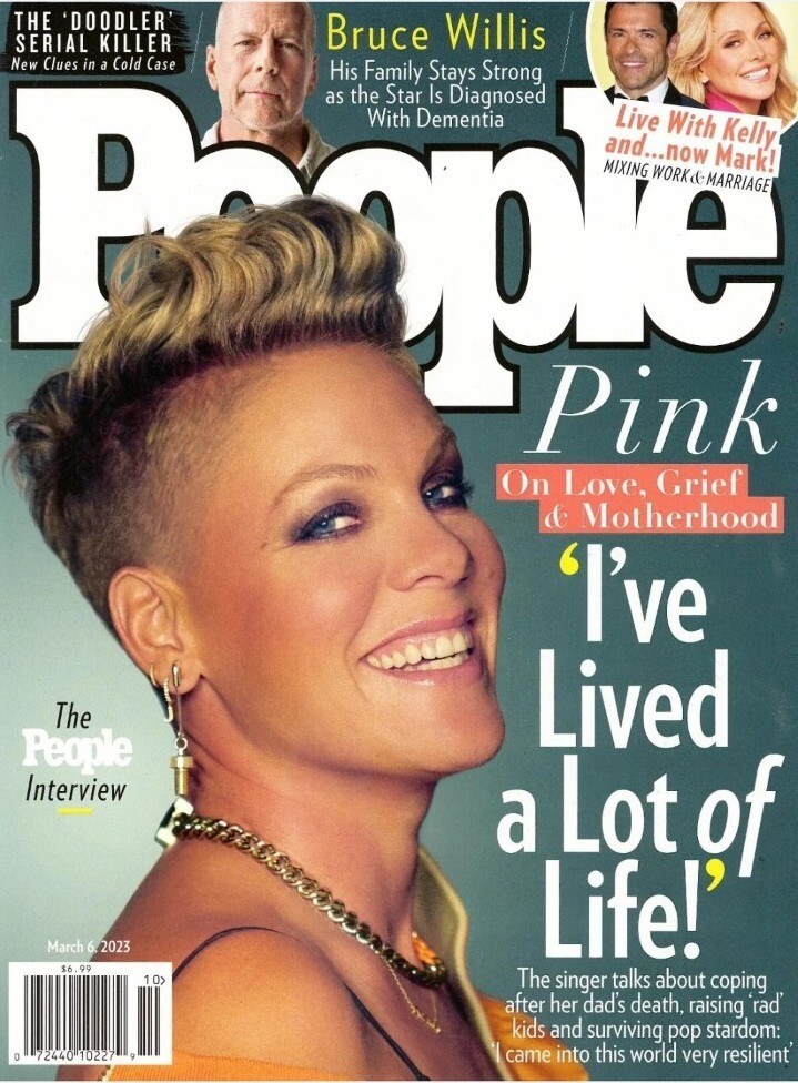 Pink People Magazine