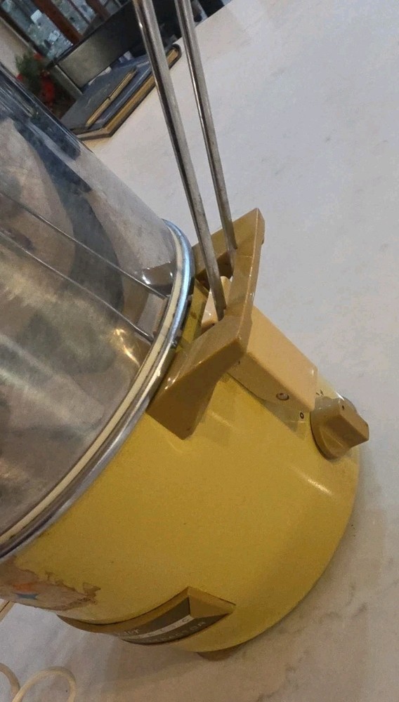 Vintage Oster Deluxe Automatic Juice Extractor, Model 361