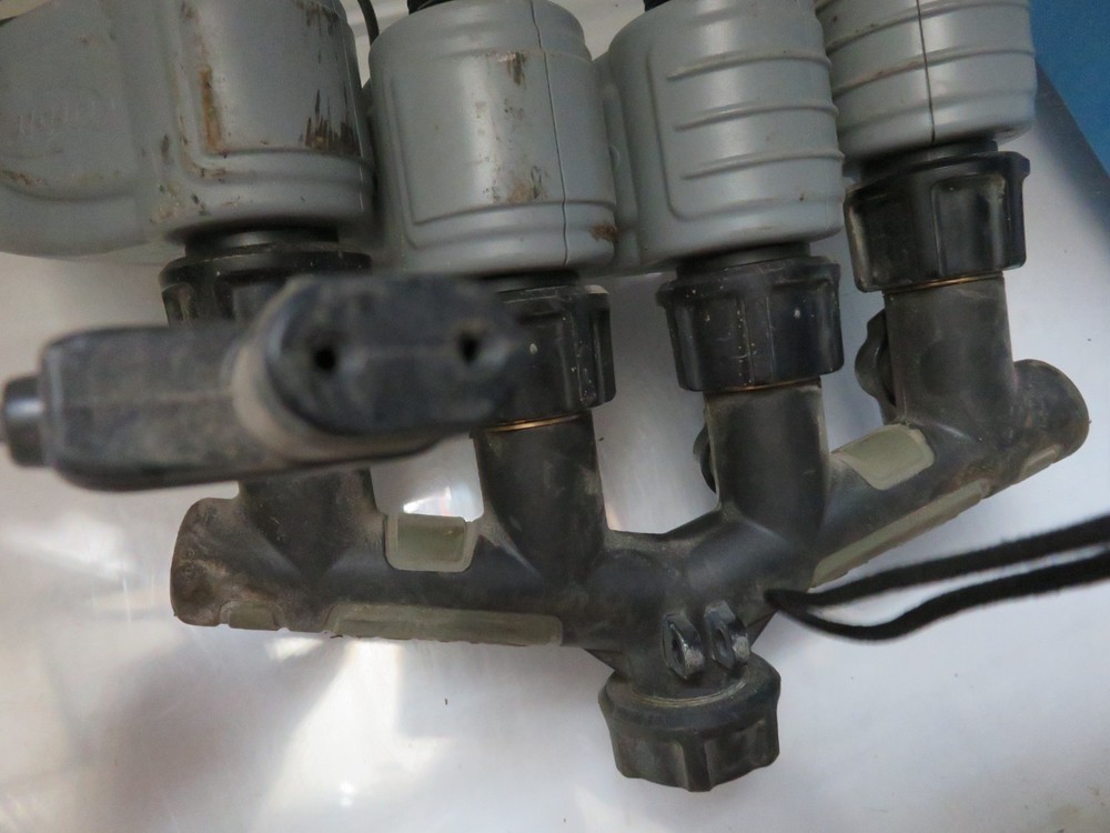 Multi-Valve for a yard watering System no timer