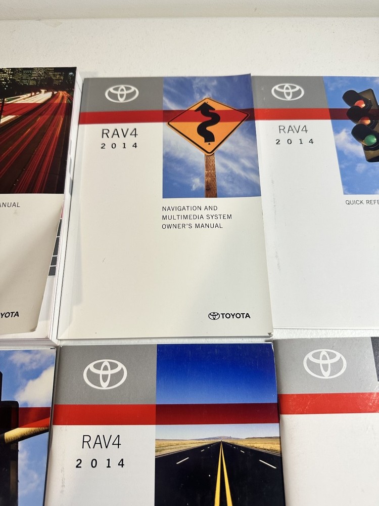 2014 Toyota RAV4 Owner's Manual Set