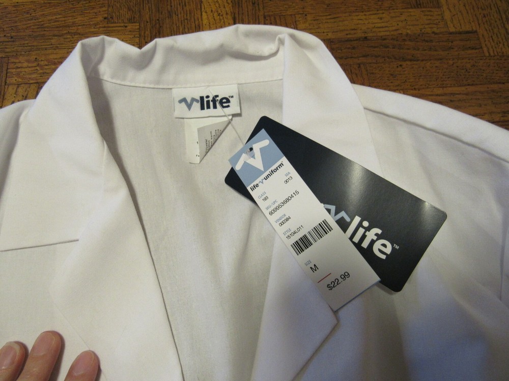Life Uniform Class 193 Size Medium White Lab Coat