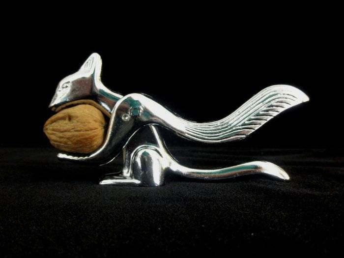 NIB Squirrel Nut Cracker Cast Aluminum 6" X 3"